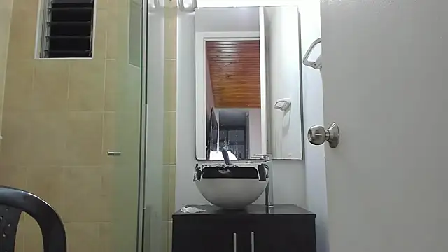 adriana71's Live XXX Chat