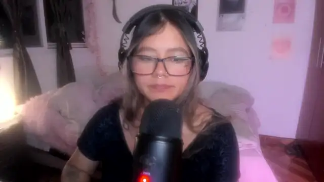 StephaniFox Live XXX Chat