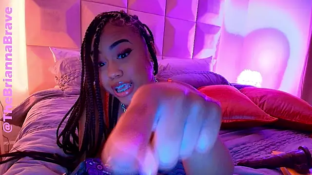 BriannaBrave 라이브 XXX 채팅