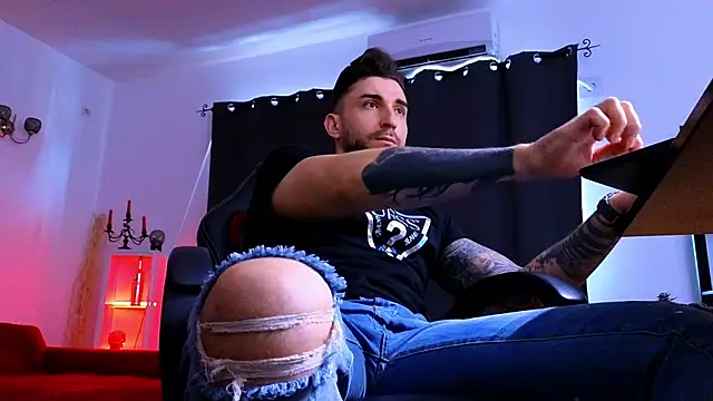 Živý XXX chat MightyAaron66