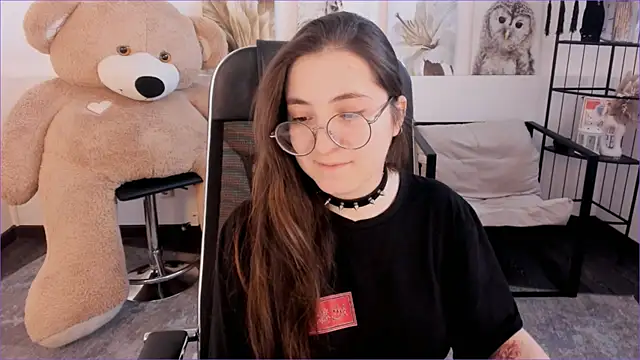 VirtuallVoyant 라이브 XXX 채팅