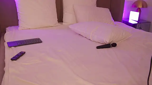 XXX chat uživo modela AshleyEvance