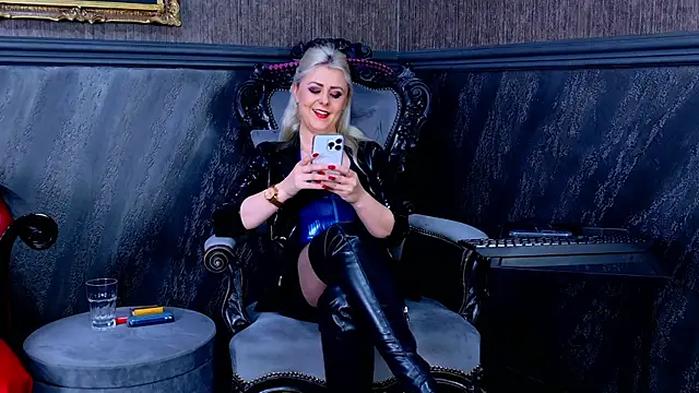 TiffanySia's Live XXX Chat