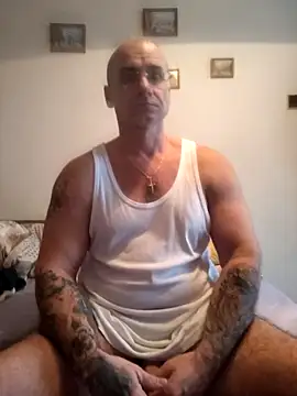 chcem1975's Live XXX Chat