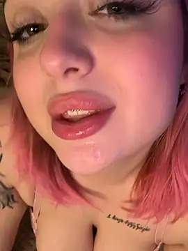 KellyMoors' Live XXX Chat