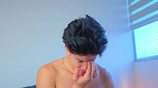 maxxcooper1's Live XXX Chat