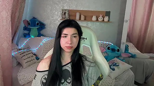 EmilyCandyy's Live XXX Chat