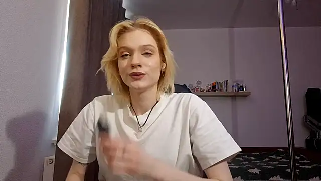 XXX chat uživo modela AuraNevera