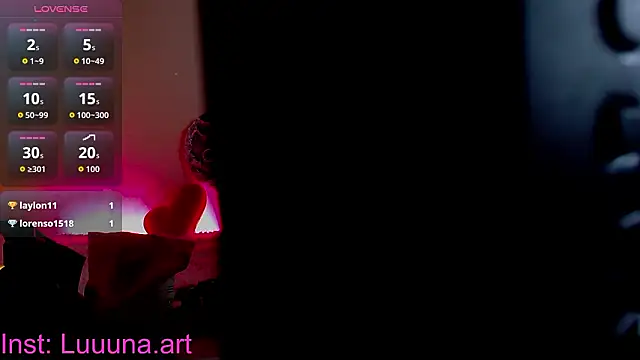 Gia_Vibey live XXX chat