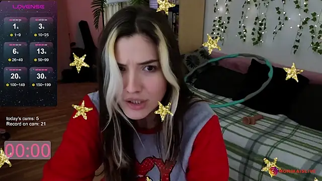 moniequwu 即時 XXX 聊天