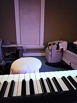 FrotandBicepsLover élő XXX-chatje