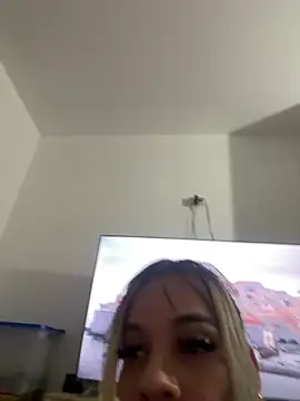 lanahot-77's Live XXX Chat