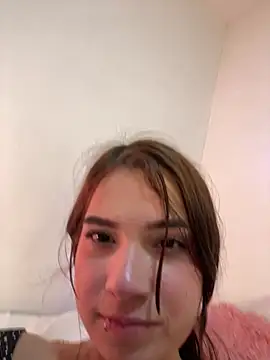 Im_yoursBb's Live XXX Chat