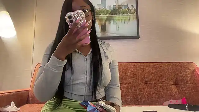 londonsfantasy's Live XXX Chat