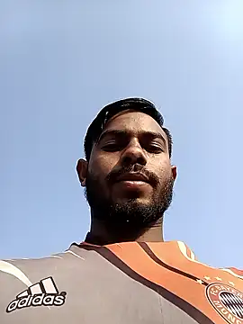 Živý XXX chat X-_boy