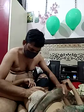 Noughty_lov's Live XXX Chat