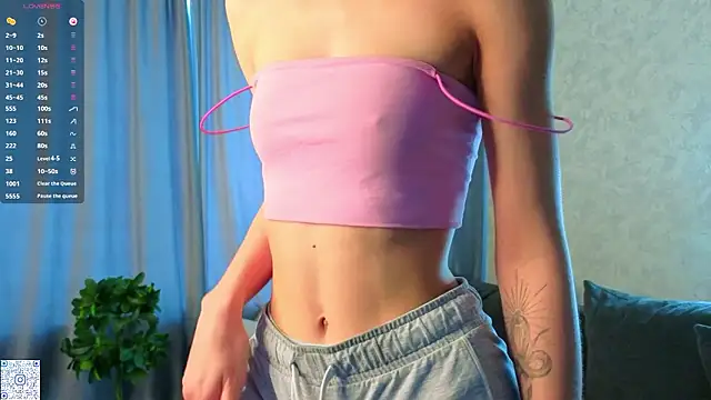 FloraNesli's Live XXX Chat