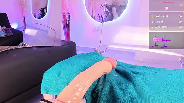 Živý XXX chat raven_blackk