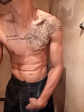 HOTWOLF_MILFCELESTEBIGASS' Live XXX Chat