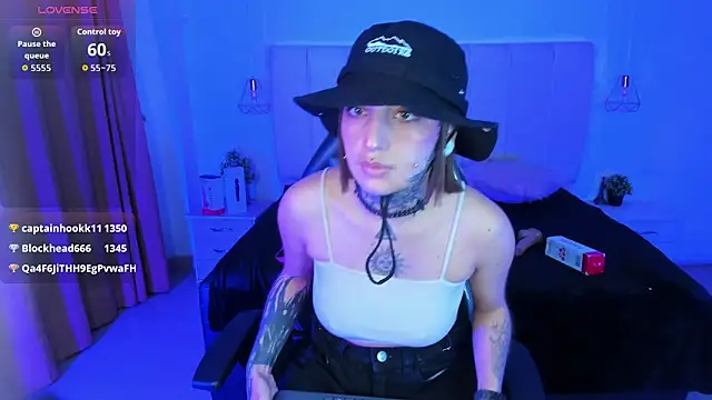 Gyal_8_'s Live XXX Chat