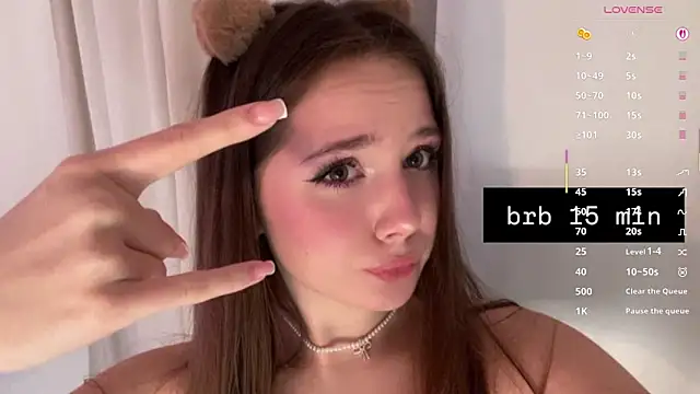 XXX chat uživo modela KariDollar