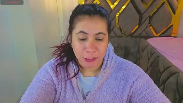 Addyy_02 – Naživo XXX chat