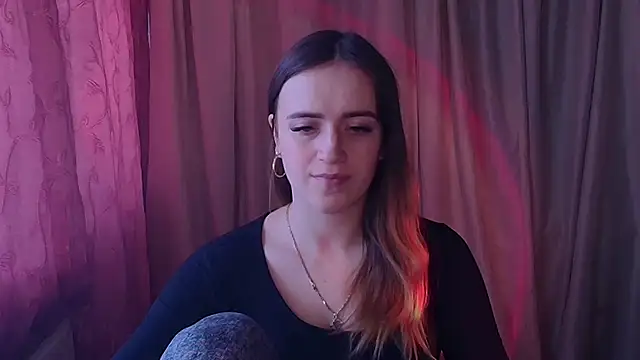 Illa_May's Live XXX Chat