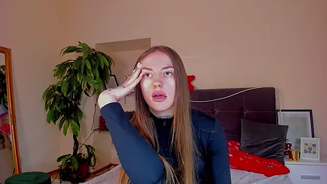 Show modela AdrianaCult na web-kameri