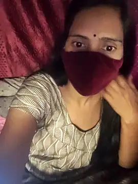 Maahi_20's Live XXX Chat