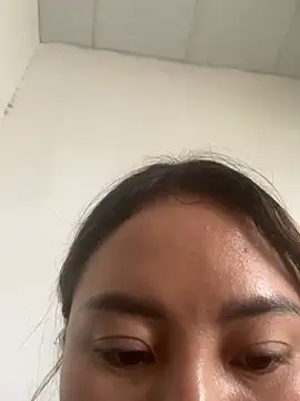 Bayby-xxx's Live XXX Chat