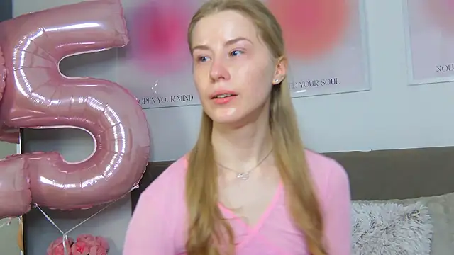 VioletiSwonen Live XXX chat