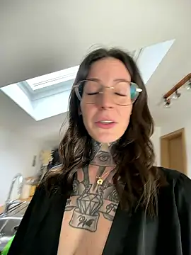 Živý XXX chat BrownieyQueen