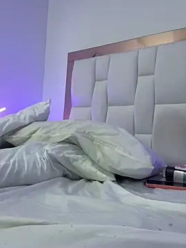 mia_everly's Live XXX Chat