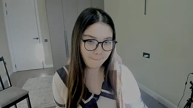 Aiko_mainee's Live XXX Chat