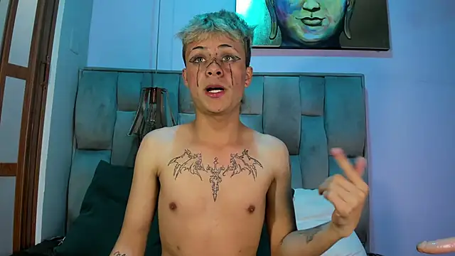 Heiden-Stiven Live XXX-Chat