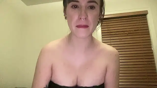 SinfulLillyxx Live XXX-Chat