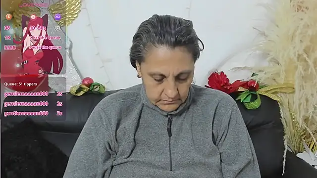 Chat XXX en directo de merlyna_goldens