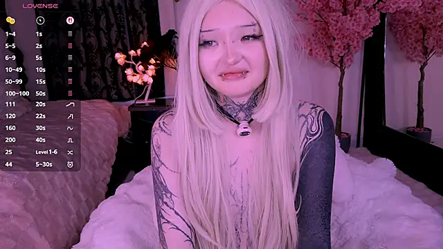 XXX chat uživo modela Lein_Bone