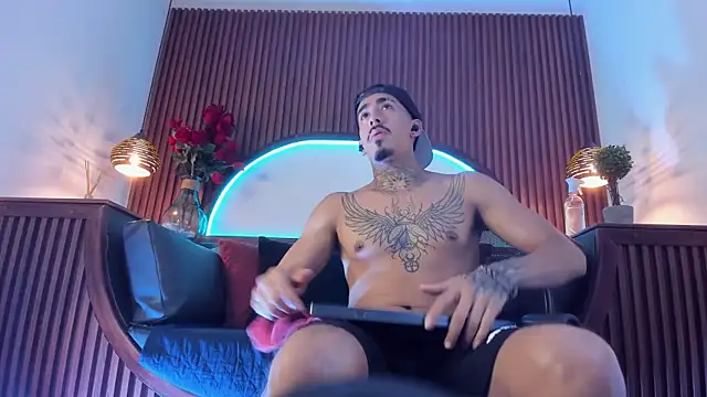 Donovan_Desmond's Live XXX Chat