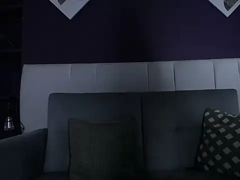 MEGHAN-QUEEN: онлайн-секс-чат