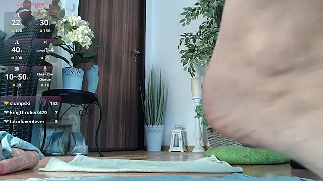 Squirtmania's Live XXX Chat