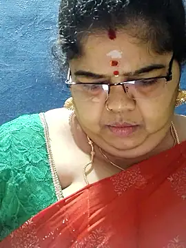 tamilthanushri's Live XXX Chat