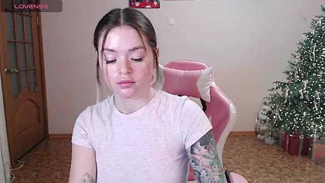 XXX chat uživo modela miaacatt