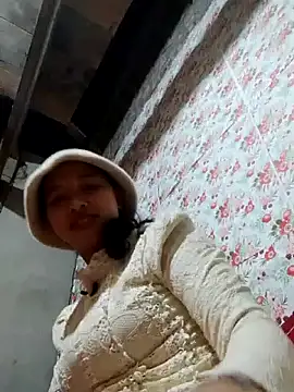 TRIEUTRIEU20: απευθείας συνομιλία ΧΧΧ