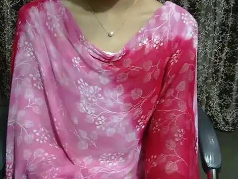 Adorable_AyeshaのライブXXXチャット