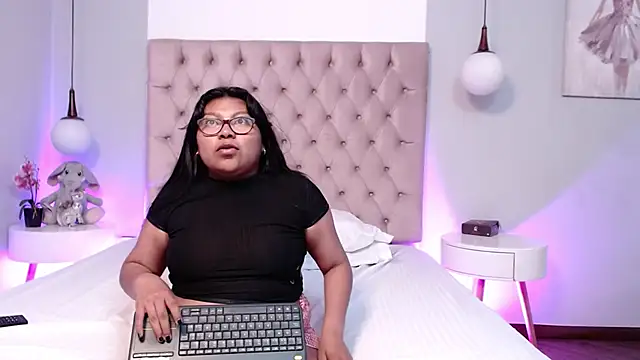 Kiri_Black_'s Live XXX Chat