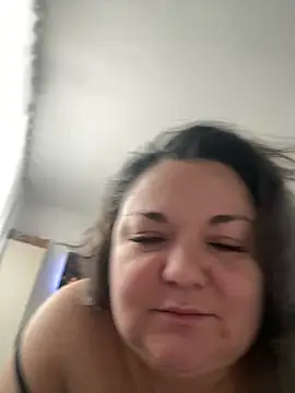 MikyVesela Live XXX-chat