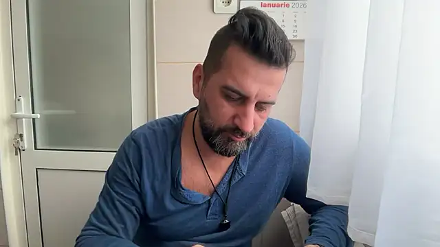 XXX chat uživo modela TARKAN1