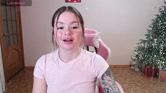 miaacatt Adlı Modelin Canlı XXX Sohbeti