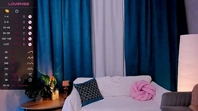 velvet_cherry_'s Live XXX Chat